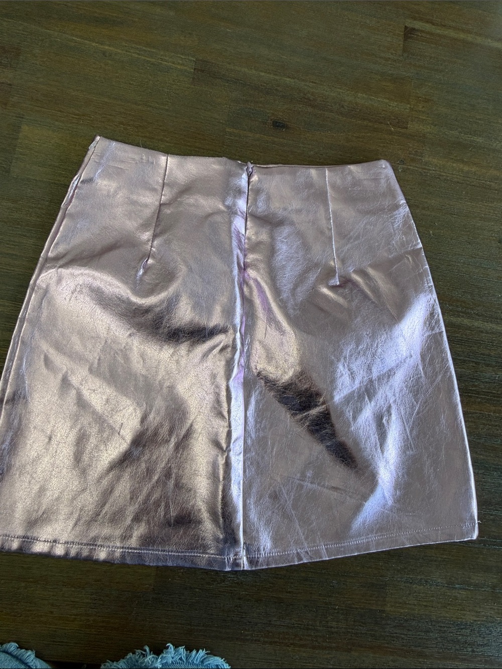 Le Lis Metallic Rose Mini Skirt - Picture 3 of 5